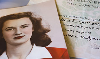 Jean Stillwell Reed in her home with the Liza Mundy book, 2019