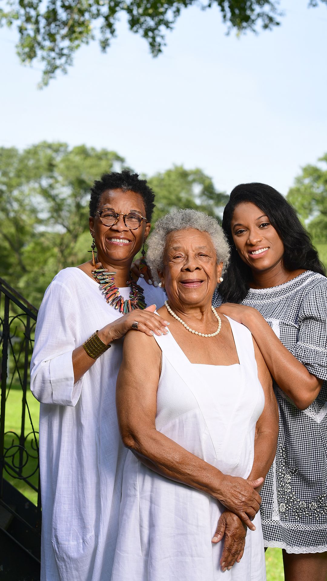 Five generations of women - Gainesville Times