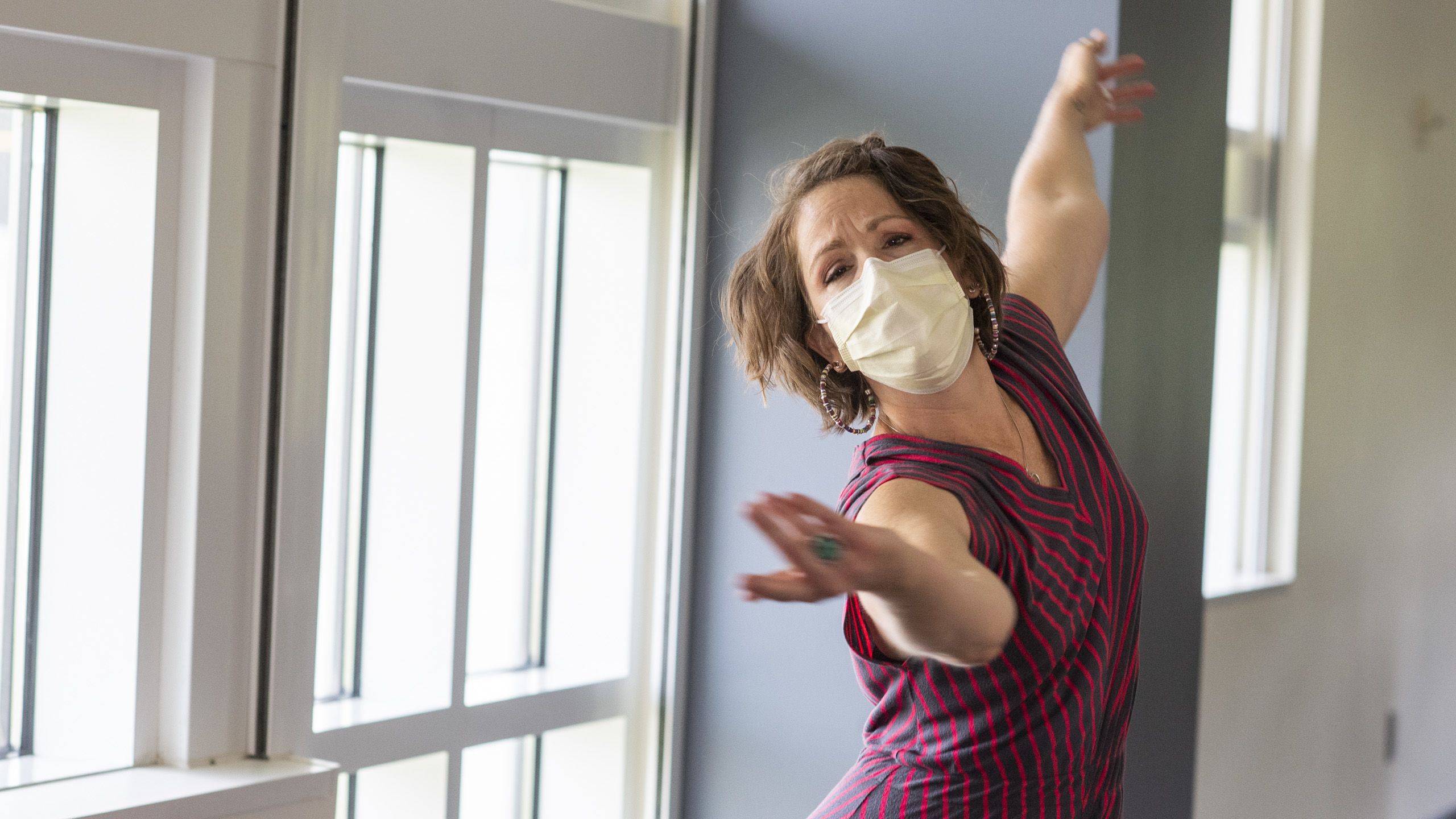 Patient Erika Lungren photo dance series