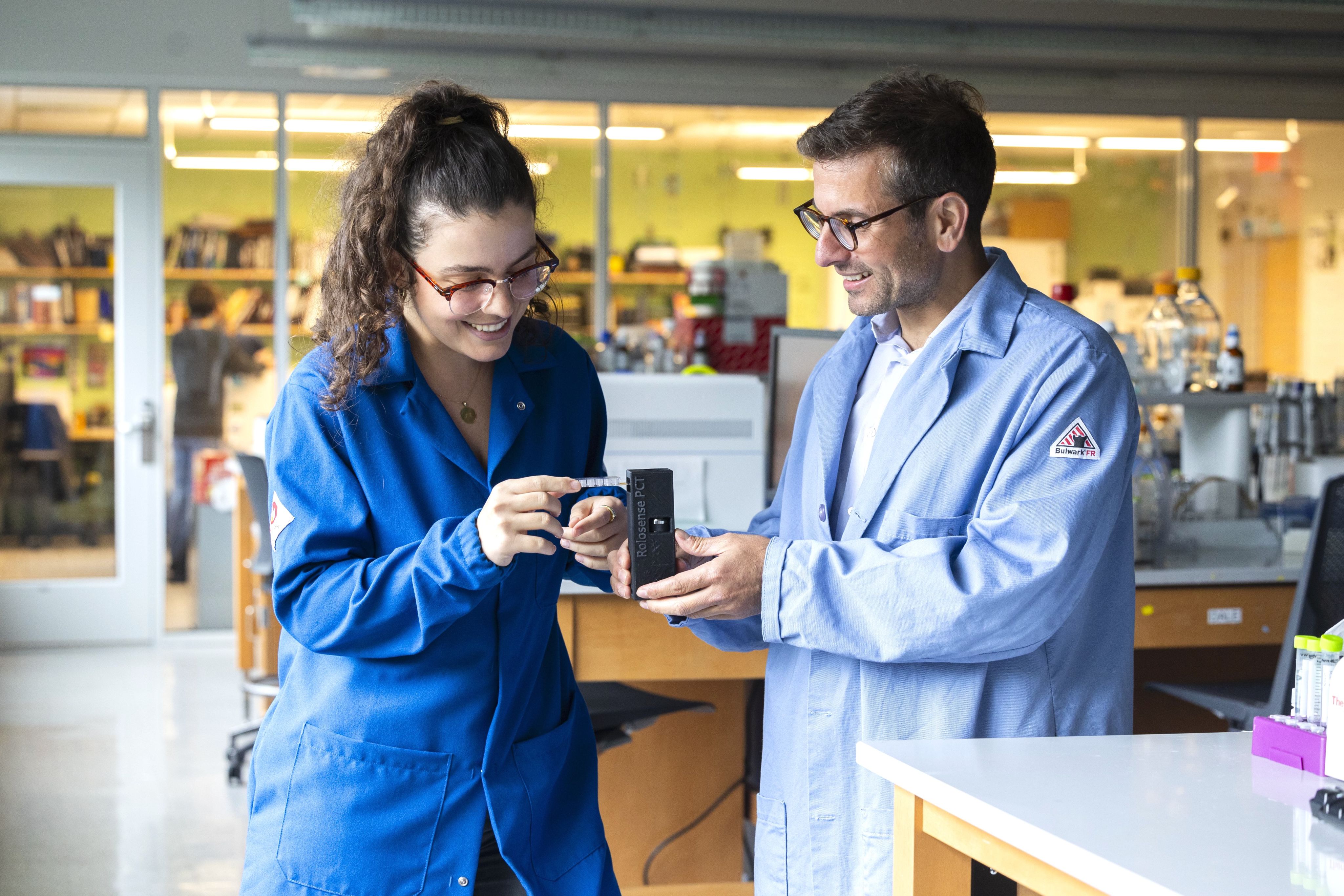 Emory graduate student Selma Piranej and Khalid Salaita