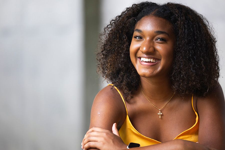 Photo of Emory first-year student Endia James