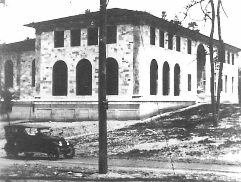 Black and white image of the marble theology building