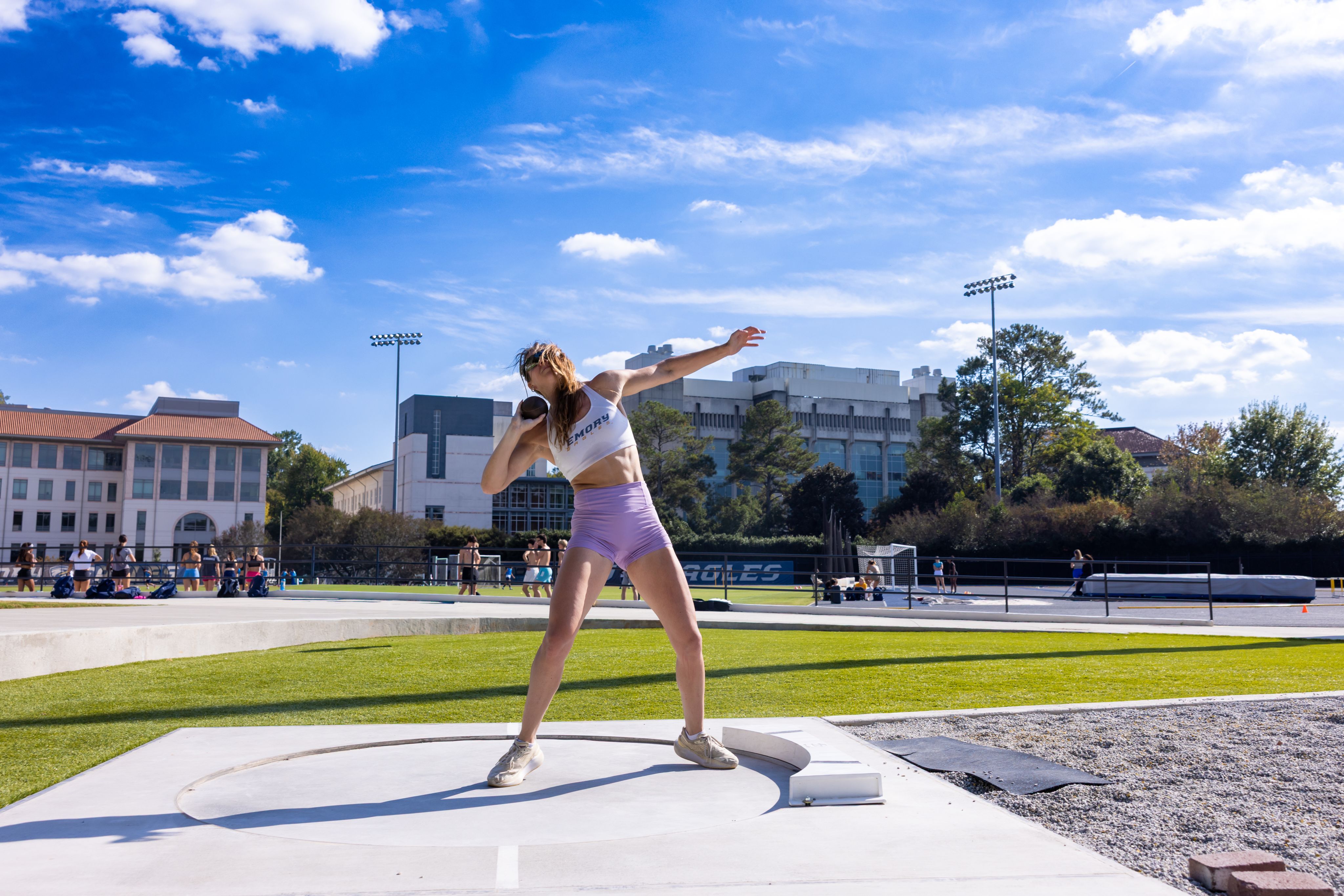 Boon winding up shot put