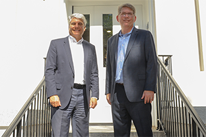 Emory President Gregory L. Fenves and Oxford College Dean Douglas A. Hicks
