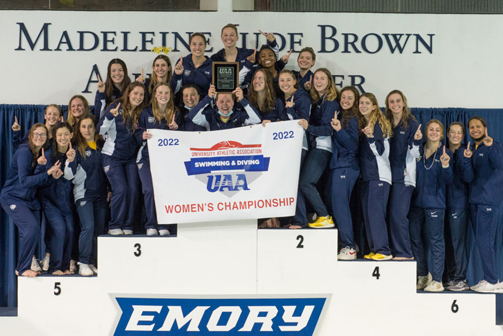 Women's swimming and diving