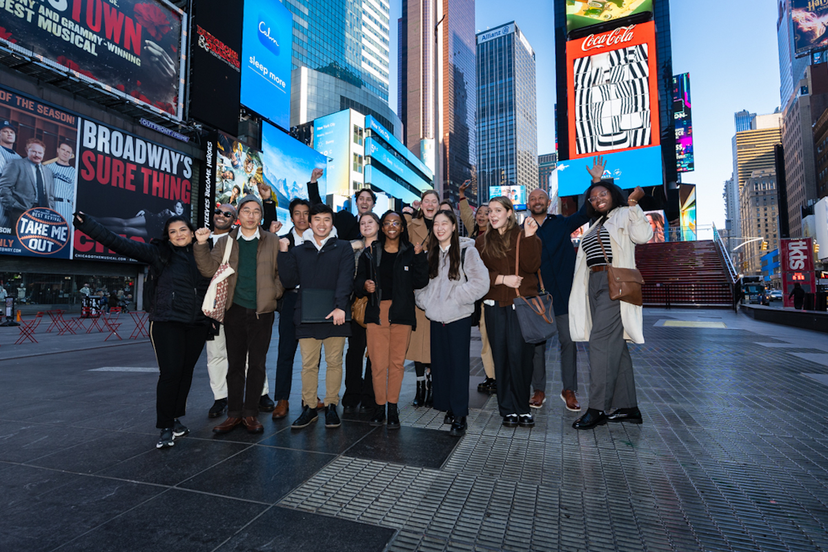 times square group photo