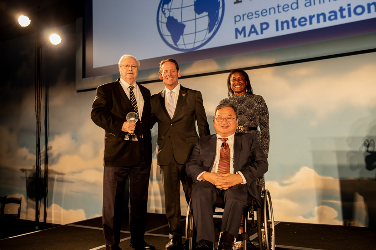 AAG honored with the prestigious 2023 Bill Foege Global Health Award