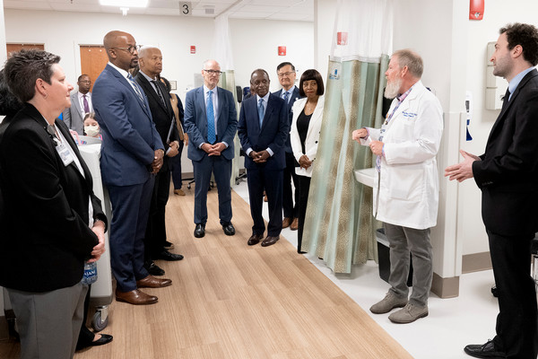 White House, HHS officials visit Emory Hillandale Hospital following $11 million investment from local and federal funding