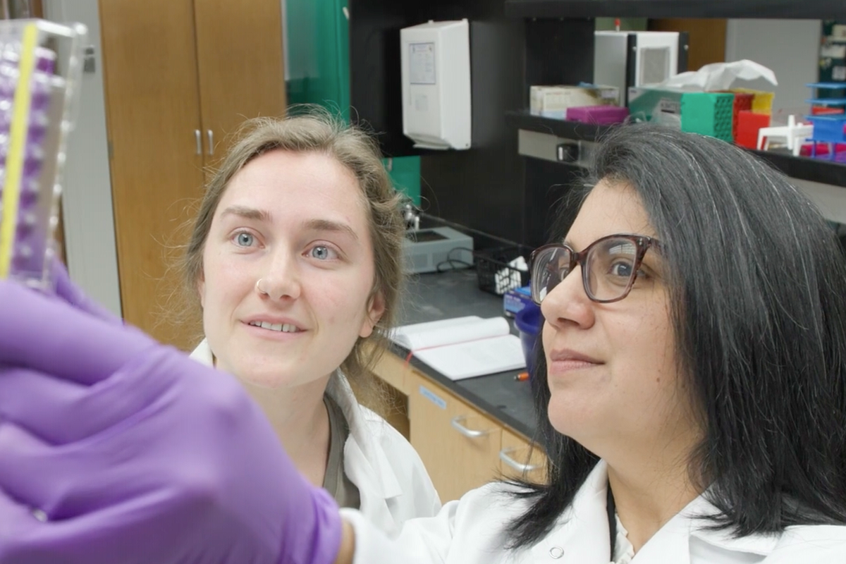 Two people in lab