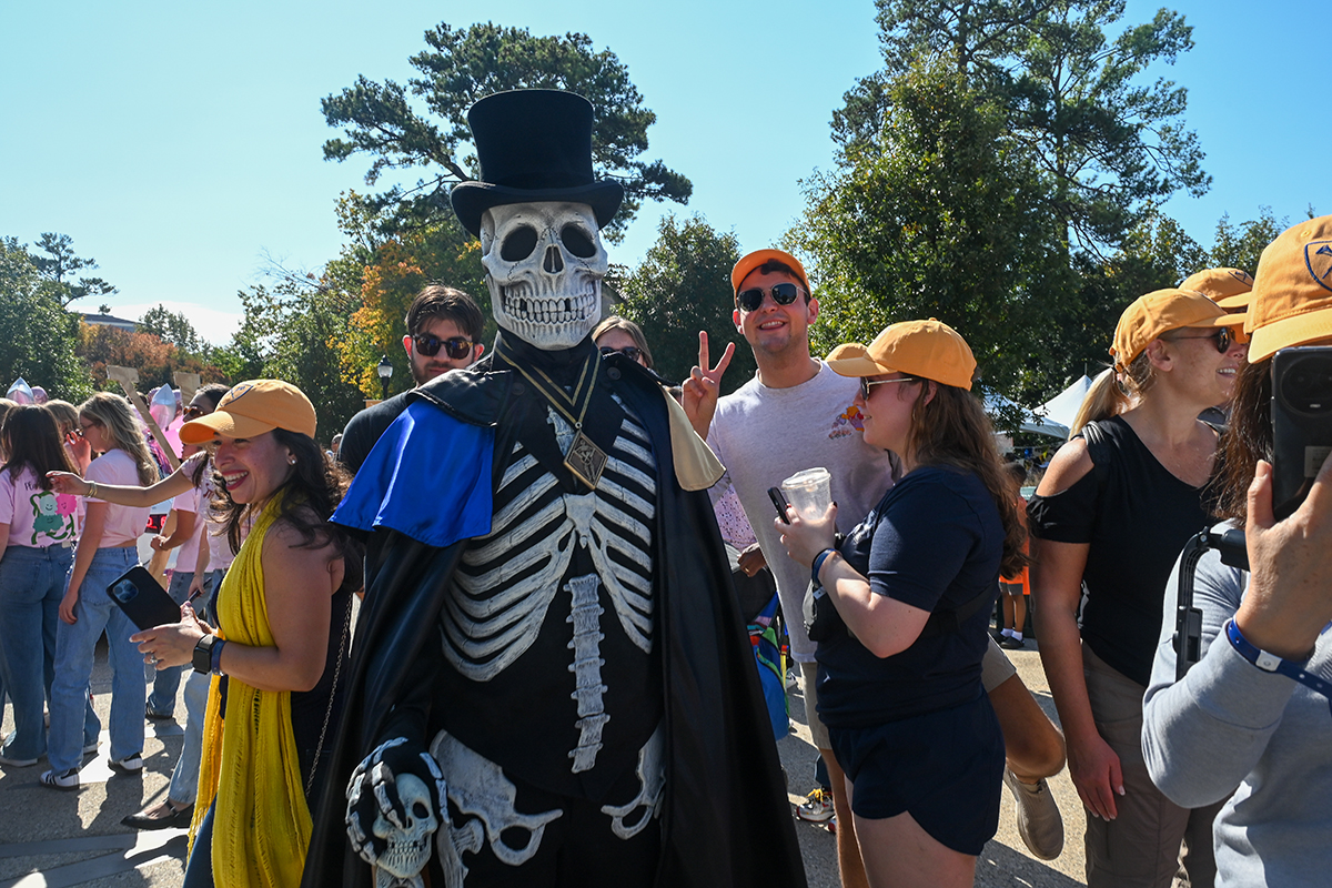 Emory's unofficial mascot, Dooley, a skeleton