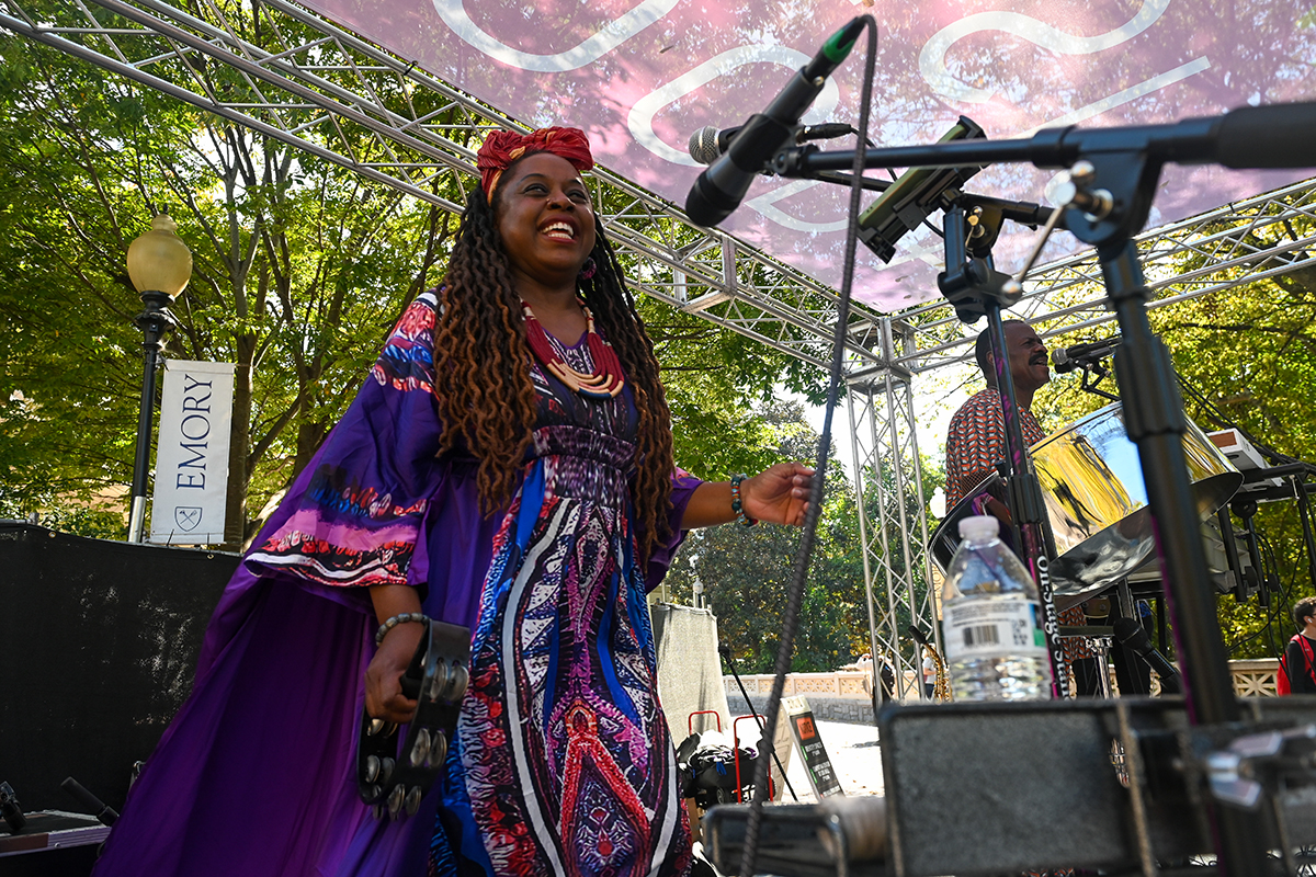 Performer with tamborine 