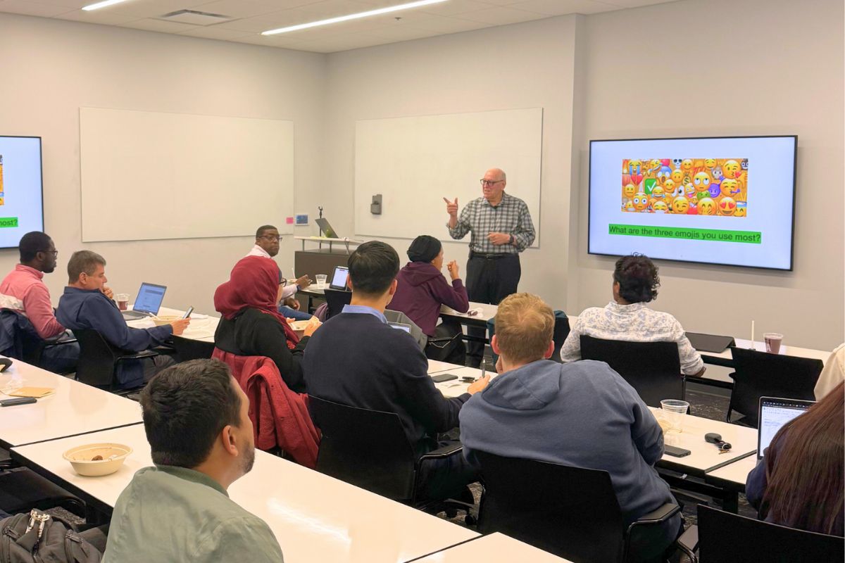 Stuart Zola presenting to students 