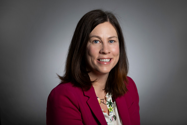 Headshot of Annette Neuman