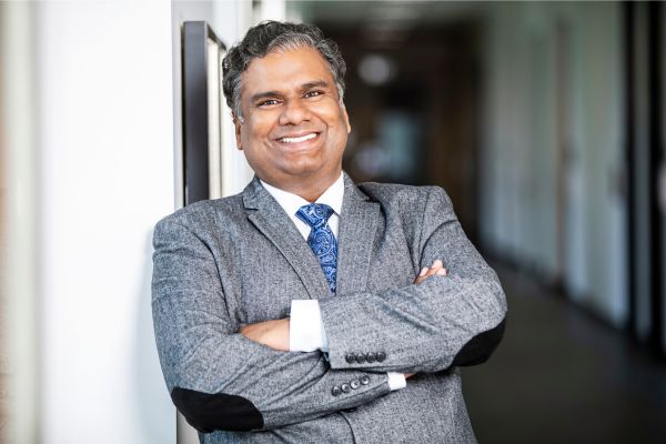 Headshot of Rajiv Garg